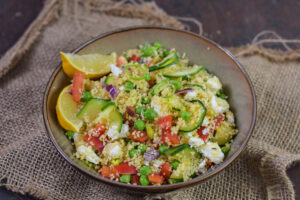 Couscous-Salat mit Gemüse