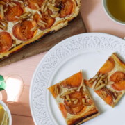 Aprikosenkuchen vom Blech