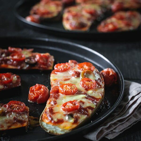 Überbackene Auberginen mit mediterranem Charme - Come On in My Kitchen Überbackene Auberginen mit mediterranem Charme - Come On in My Kitchen