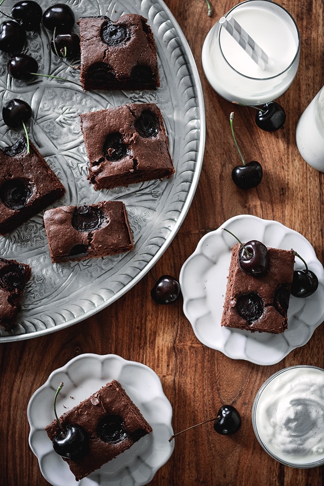 Cherry-Chocolate-Fudges