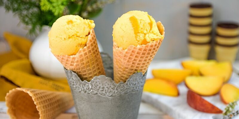 Mango-Pfirsich-Eiscreme