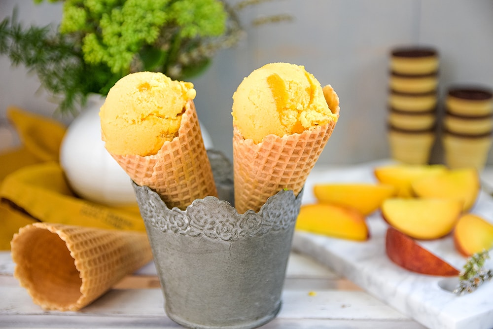 Mango-Pfirsich-Eiscreme
