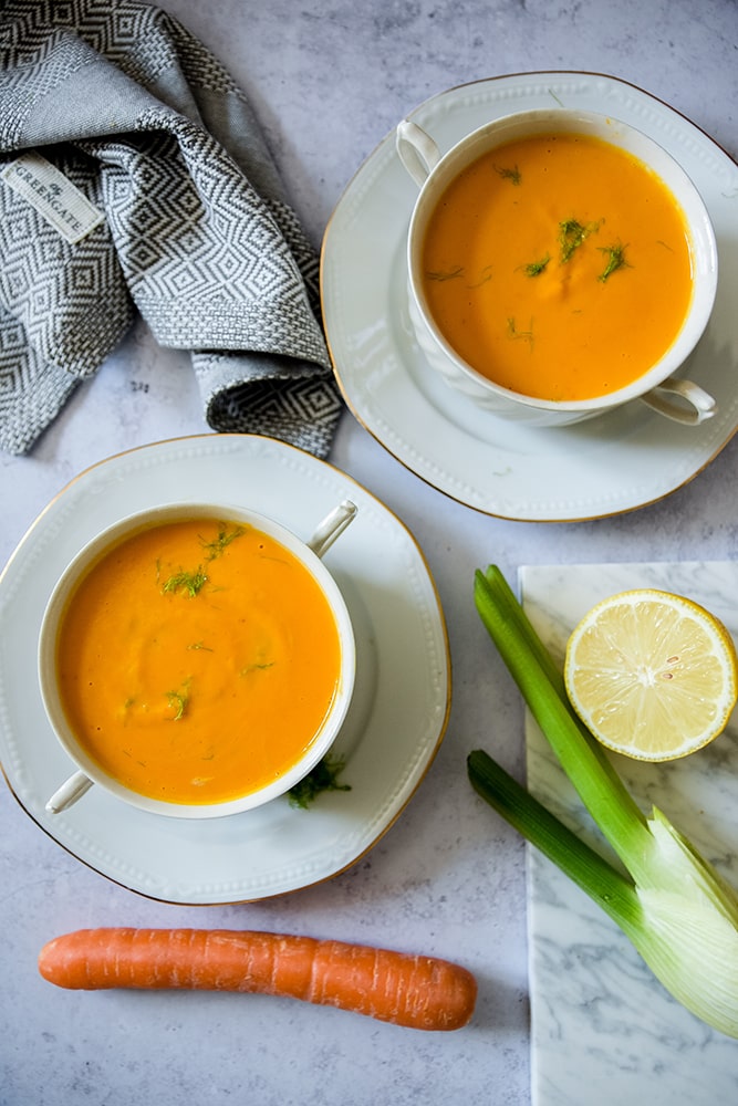 Karotten-Kürbis-Ingwer-Suppe mit Fenchel und Apfel - Home and Herbs