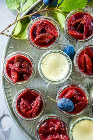 Autumnal panna cotta with poppy seeds