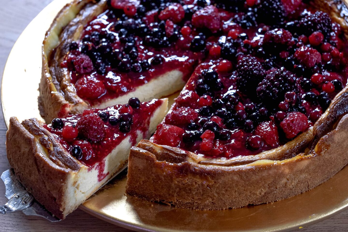 Cremiger Kasekuchen Mit Beeren Come On In My Kitchen