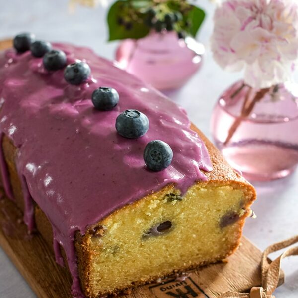 Eierlikörkuchen (Rührkuchen) mit Heidelbeeren - Come On in My Kitchen
