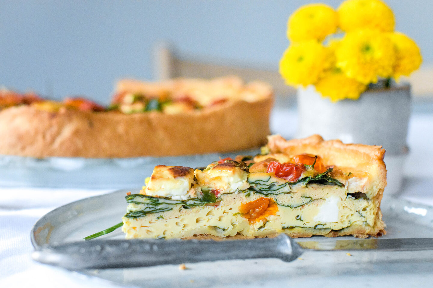 Egg quiche with spinach and feta