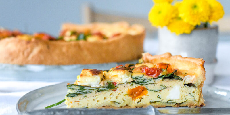 Egg quiche with spinach and feta
