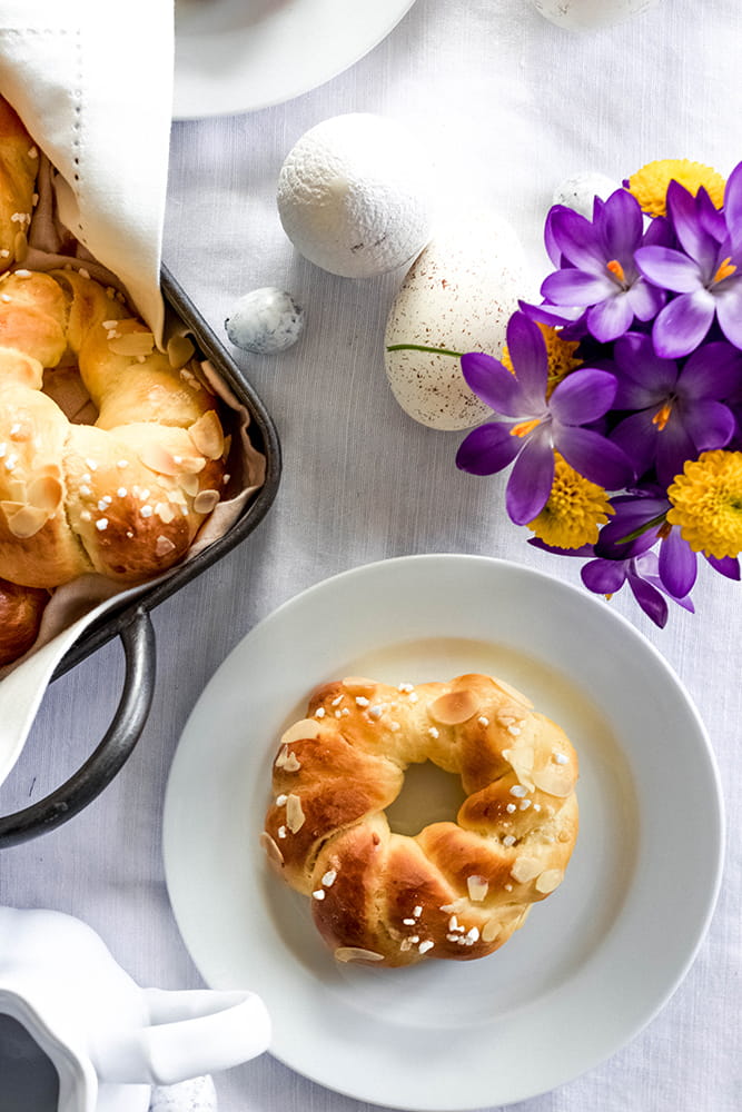 Osterrezept: Mini-Hefekränze