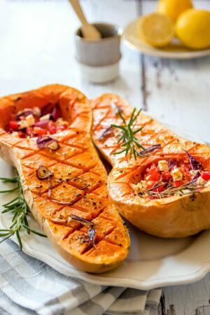 Mediterraner Butternut - Ein einfaches Backofenrezept