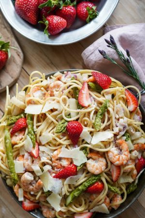 Erdbeer-Spargel-Spaghetti
