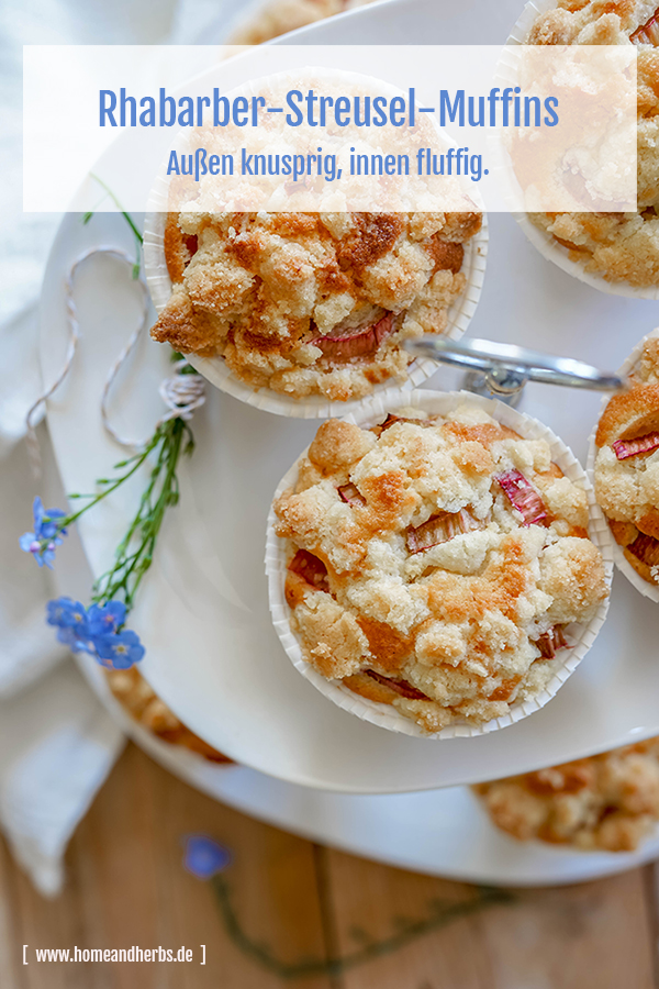 Rhabarber-Streusel-Muffins - Home and Herbs