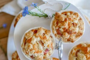 Rhabarbermuffins mit knusprigen Streusel