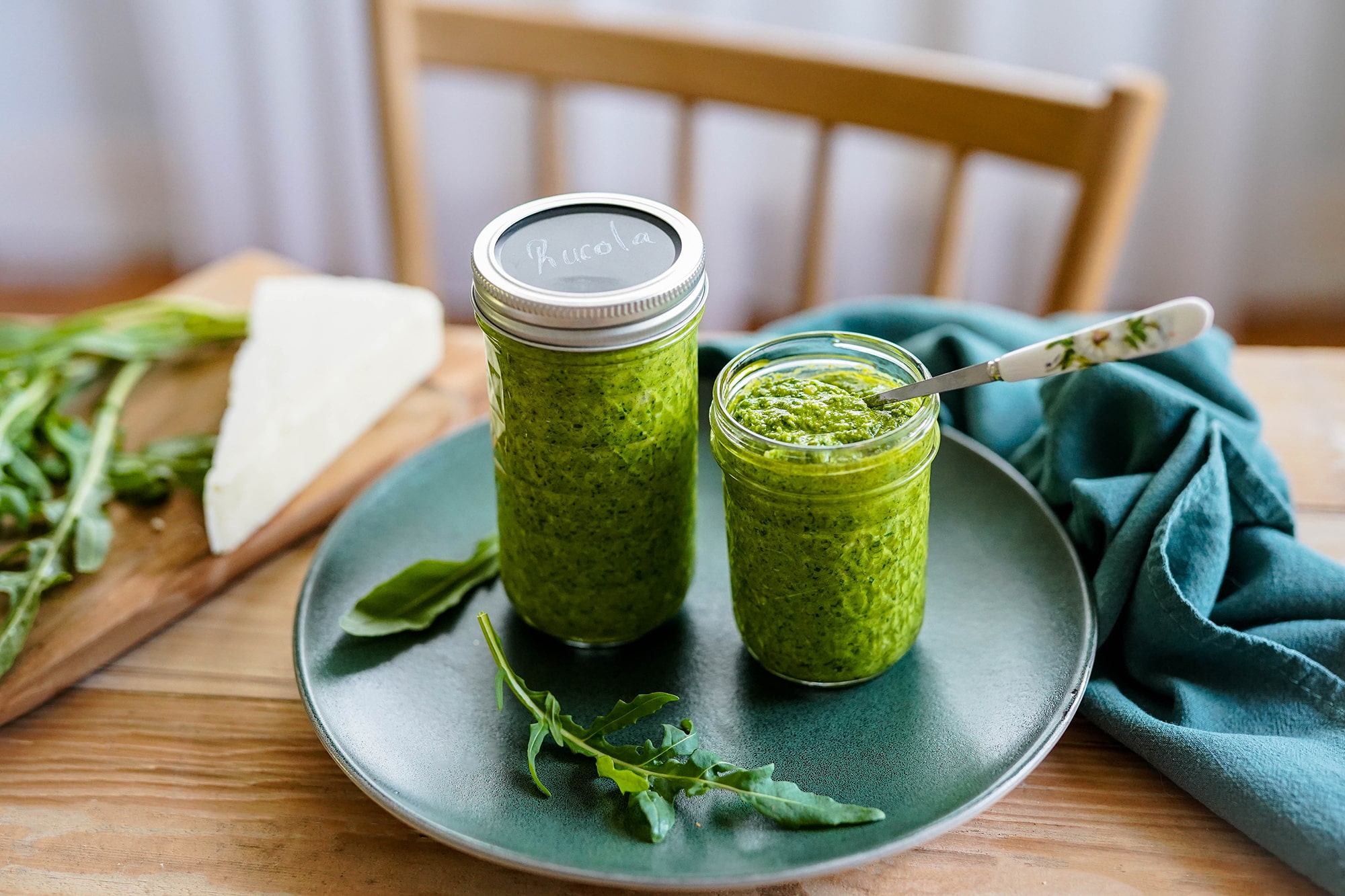 Rucola-Pesto - einfach und schnell zubereitet - Home and Herbs