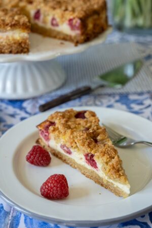 Streuselkuchen mit Joghurt Himbeere
