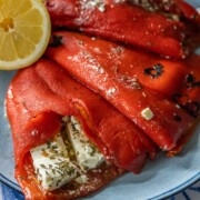 Piperies Florinis - mit Ziegenfeta gefüllte Paprika