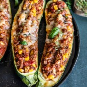 Zucchinis mit Hackfleisch gefüllt