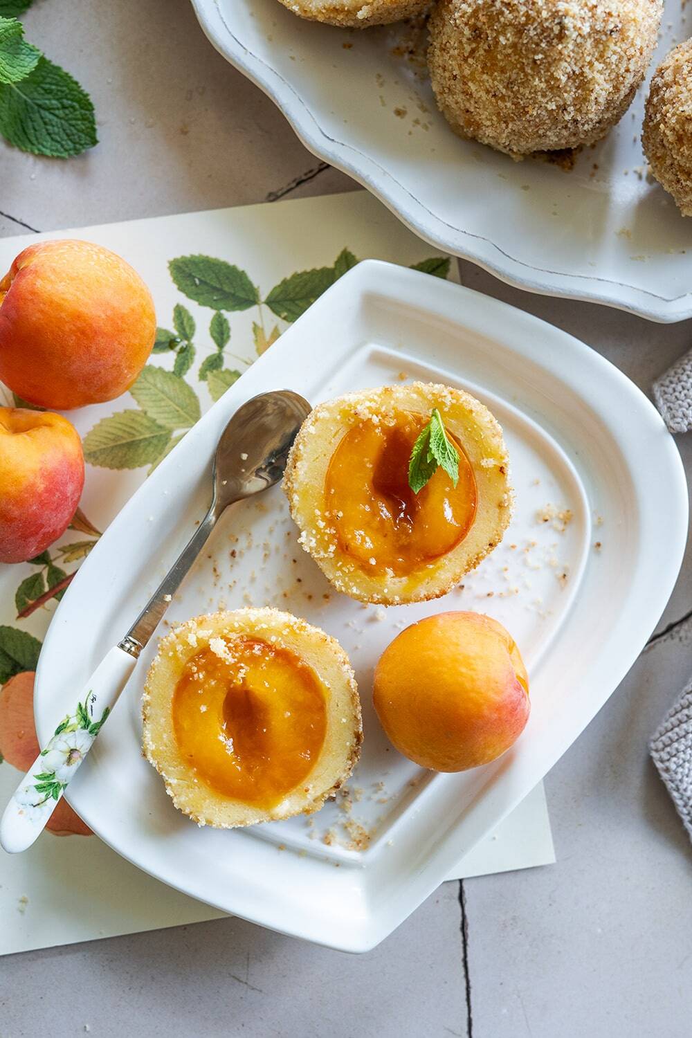 Marillenknödel aus Topfenteig mit Butterbrösel mit Butterbrösel - Home ...