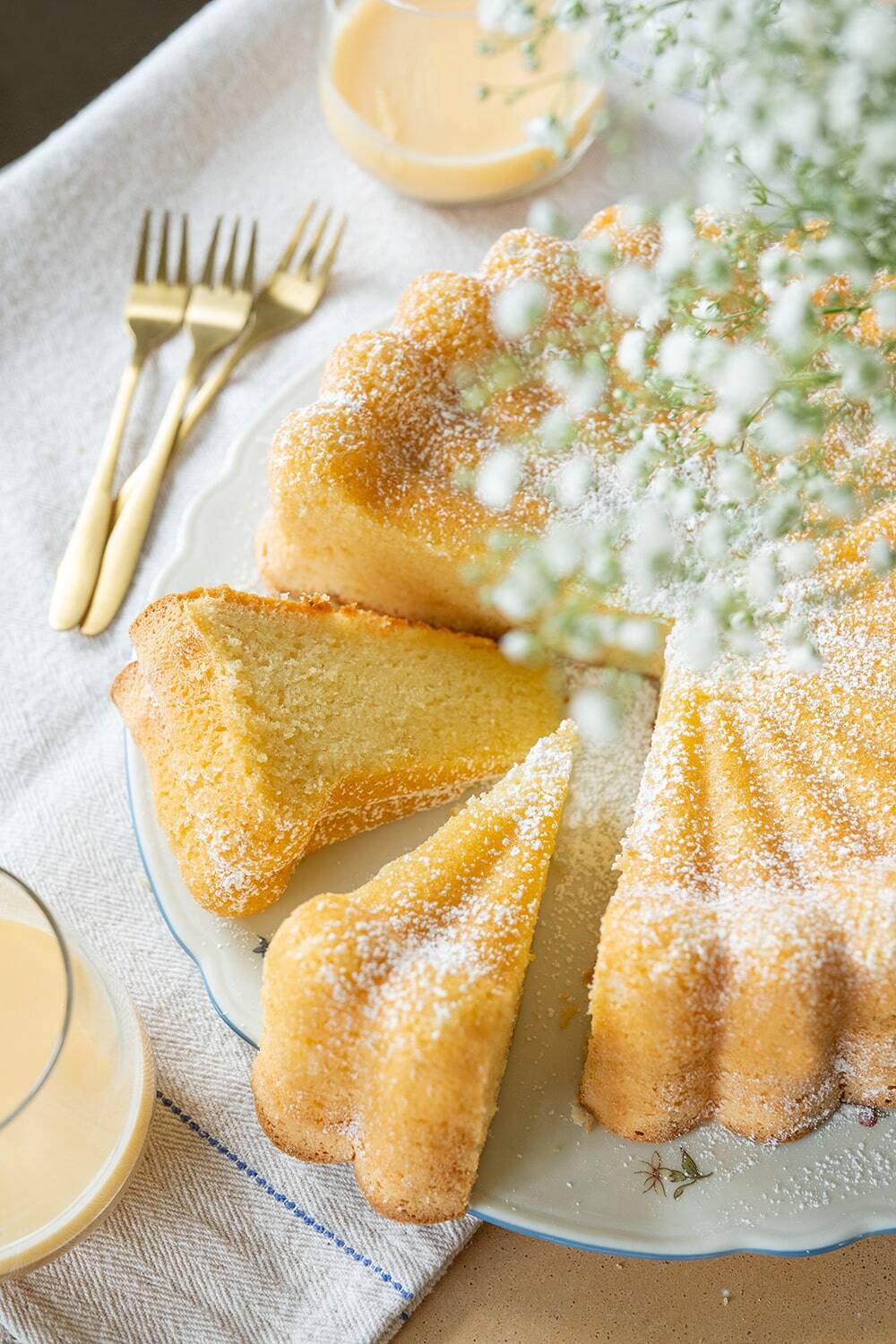 Eierlikörkuchen backen