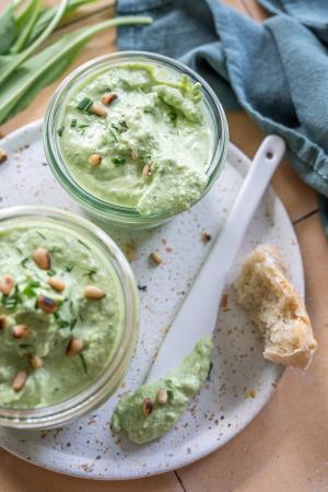 Whipped Feta mit Bärlauch