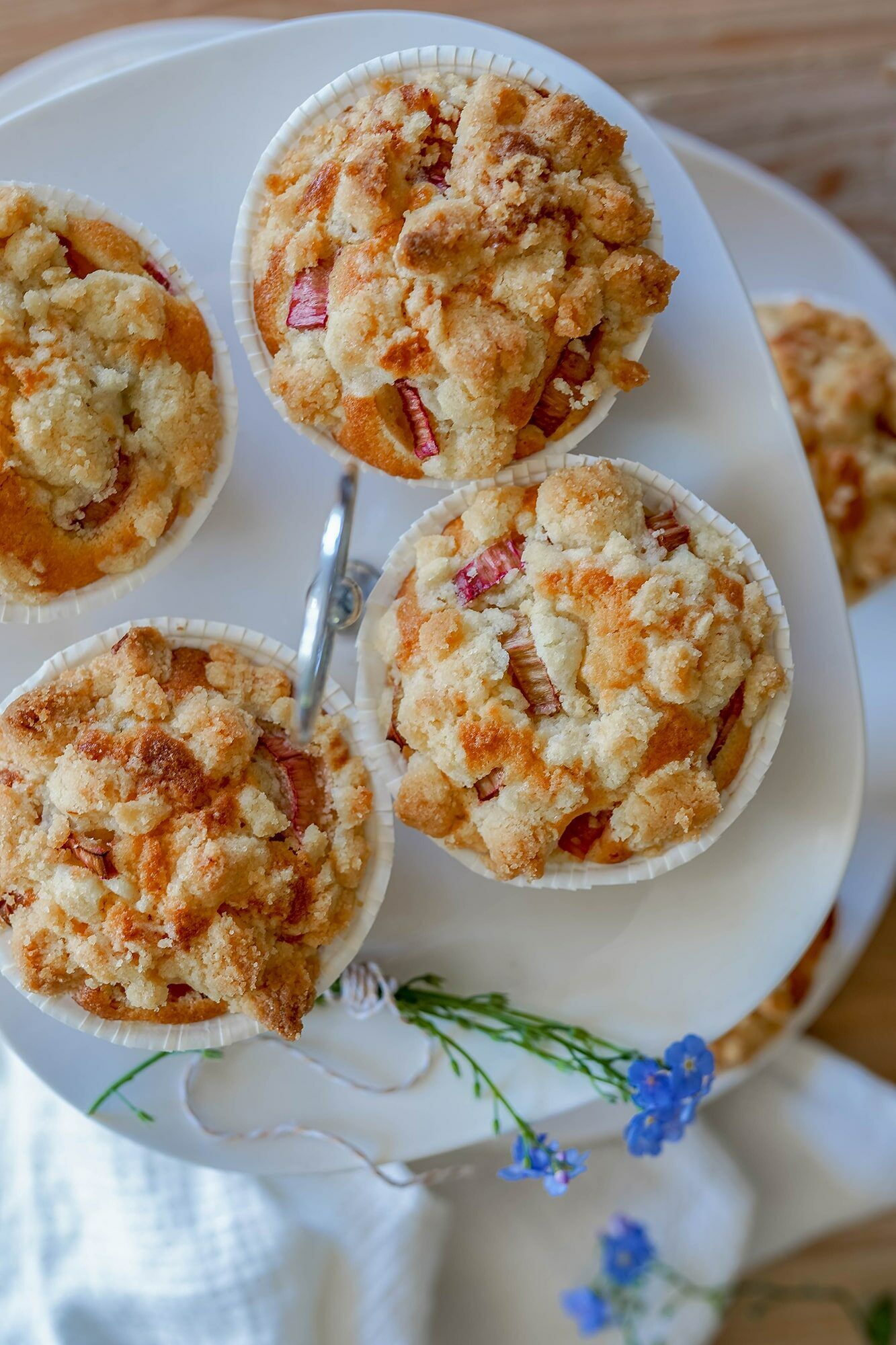 Rhabarber Muffins mit Streusel