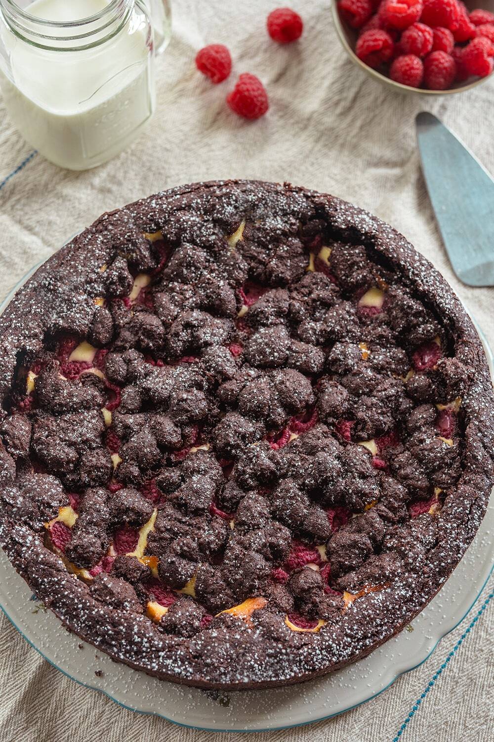 Käsekuchen mit Mascarpone und Schokoboden