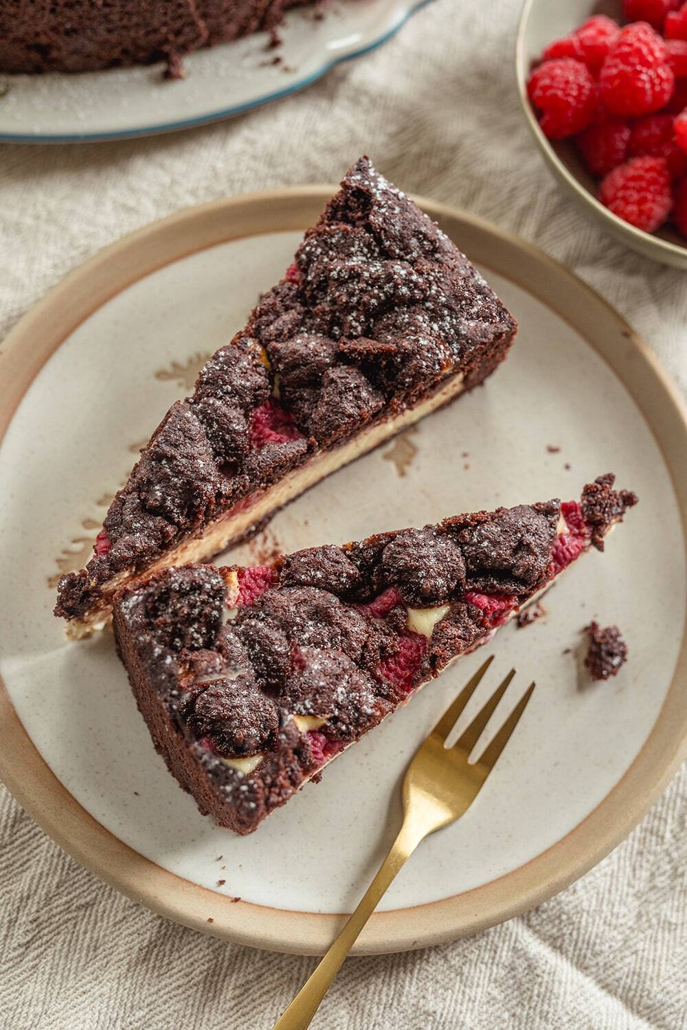 Himbeer Käsekuchen mit Schokoboden und Streusel - Home and Herbs