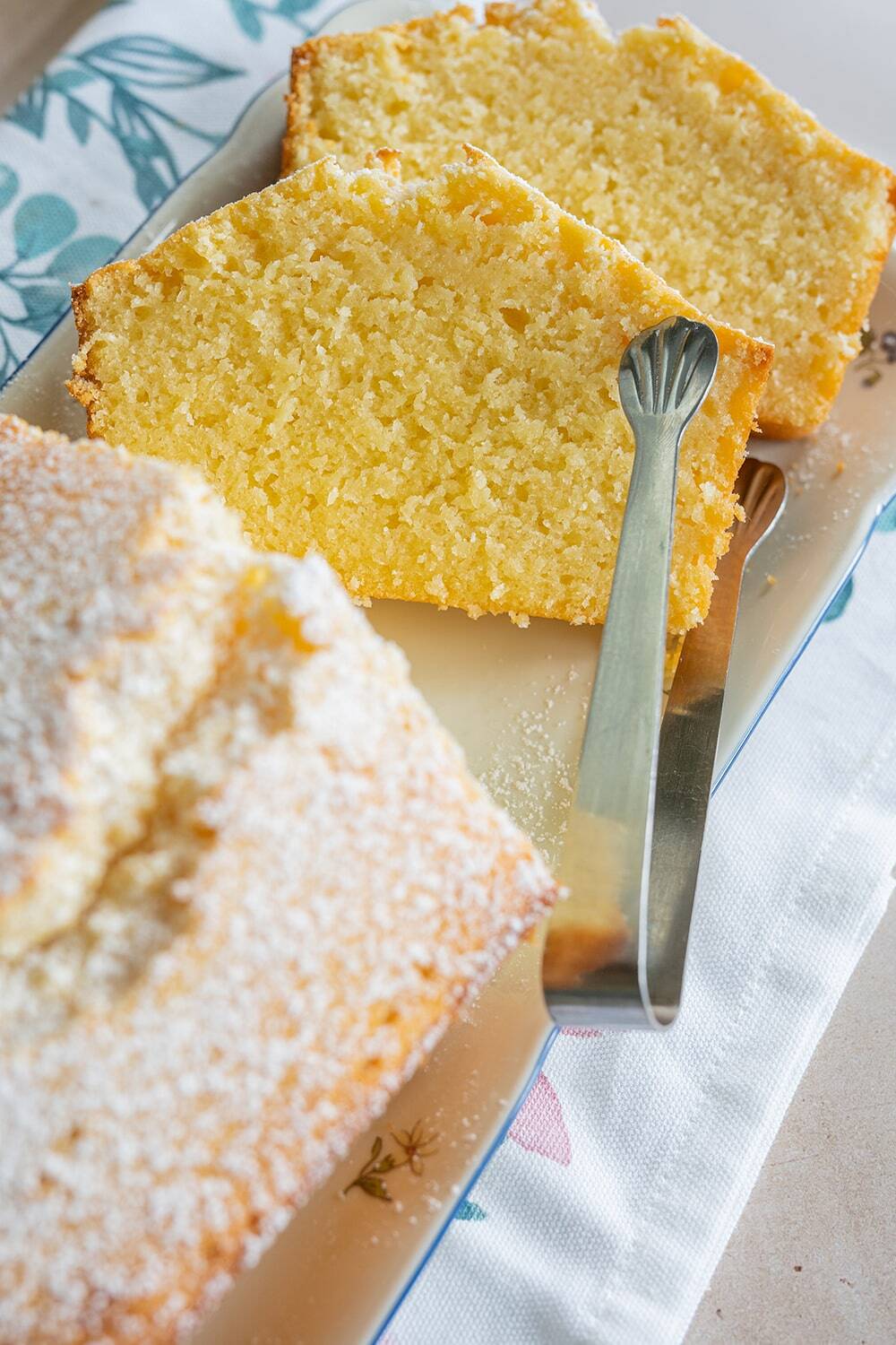 Zitronenkoskoskuchen