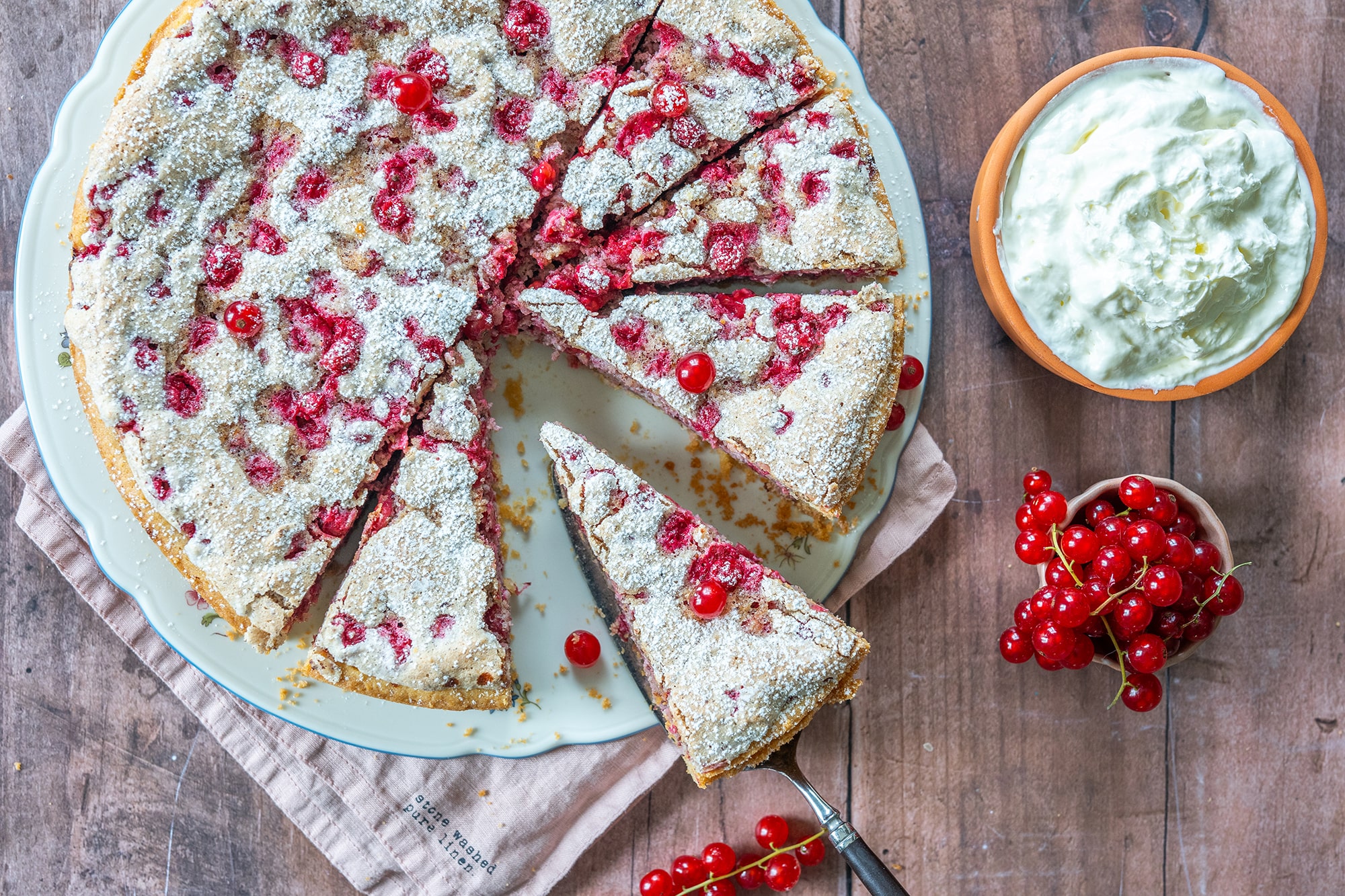 Schwäbischer Johannisbeerkuchen Nussbaiser