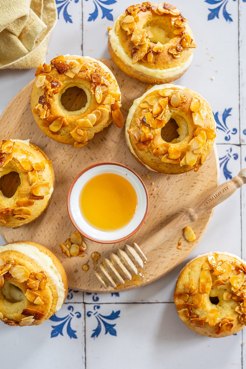 Gefüllte Bienenstich Donuts